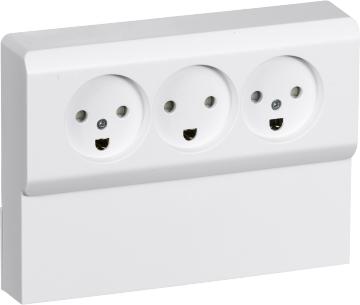 hvid jord med stikkontakt panel tripel 66 opus lk