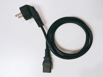 stik c13 med standard isk europ - netledning