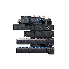 bv 50mm - gulvvarmekredse 8 og varmtvand 6 koldtvand 9 med u3 h�jrevendt shunt med bg bundmodul isoleret calefa wavin