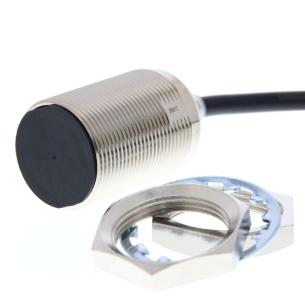 2m e2e-x20d230-t sensor induktiv