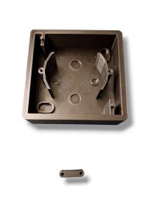 sort - gholder v display wall - shelly