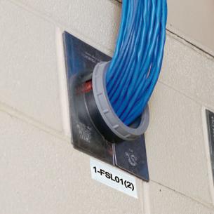 hvid 4mm 25 x 2mm 76 label panel raised