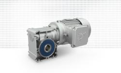 Snekkegearmotor str. 40. ie3 effekt: 0,37 kw. spænding 3x230v/400v. udgangsmoment: 35,8 nm omdrejningstal: 70 rpm. udveksling: 20. kapslingsklasse ip55. universal si snekkegearsserien til direkte netd